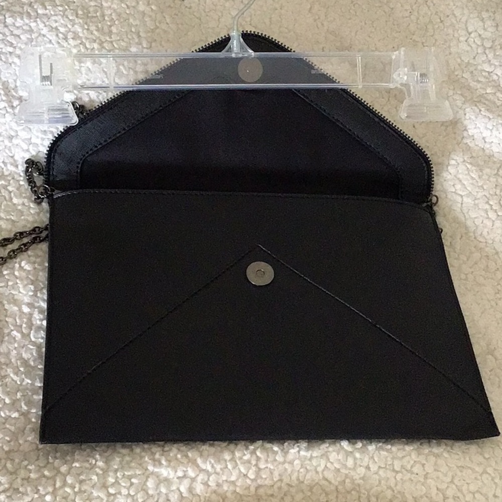 Never used ultra slim chain envelope style black clutch bag - Picture 4 of 5